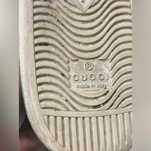 Gucci White Leather Embellished Lip Ace Sneakers - Picture 12 of 16